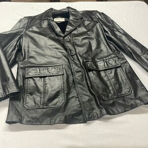 Vintage VTG Berman’s The Leather Expert’s Leather Coat with Zip Out Lining 46L